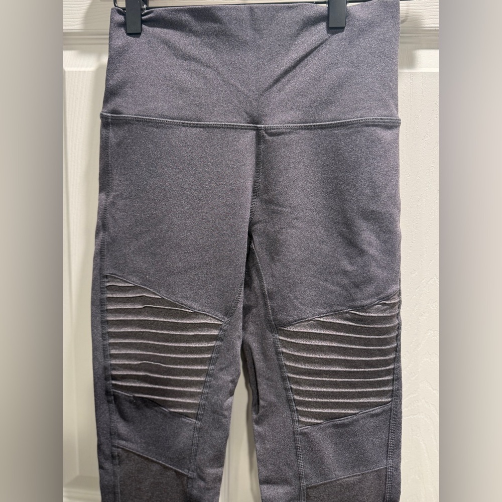 Alo Yoga Moto Leggings High Waist Ribbed Panel-Size Medium - Picture 4 of 9